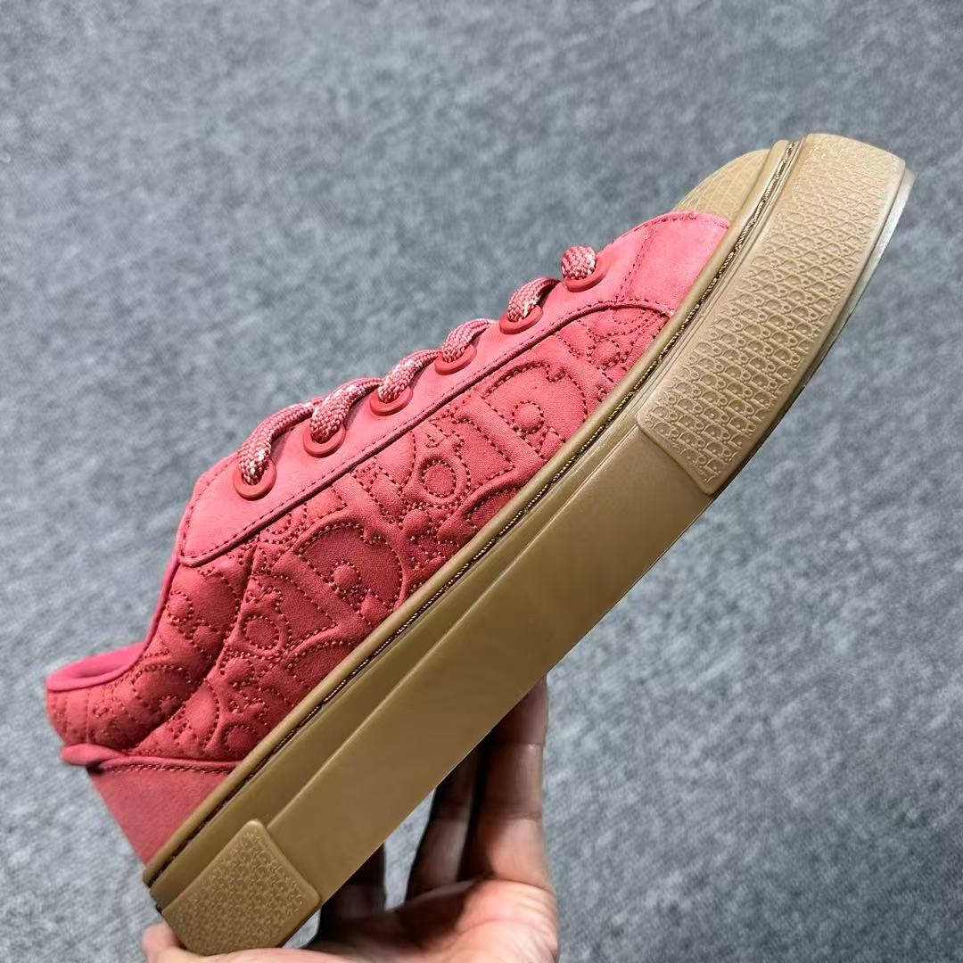 DIOR B33 red