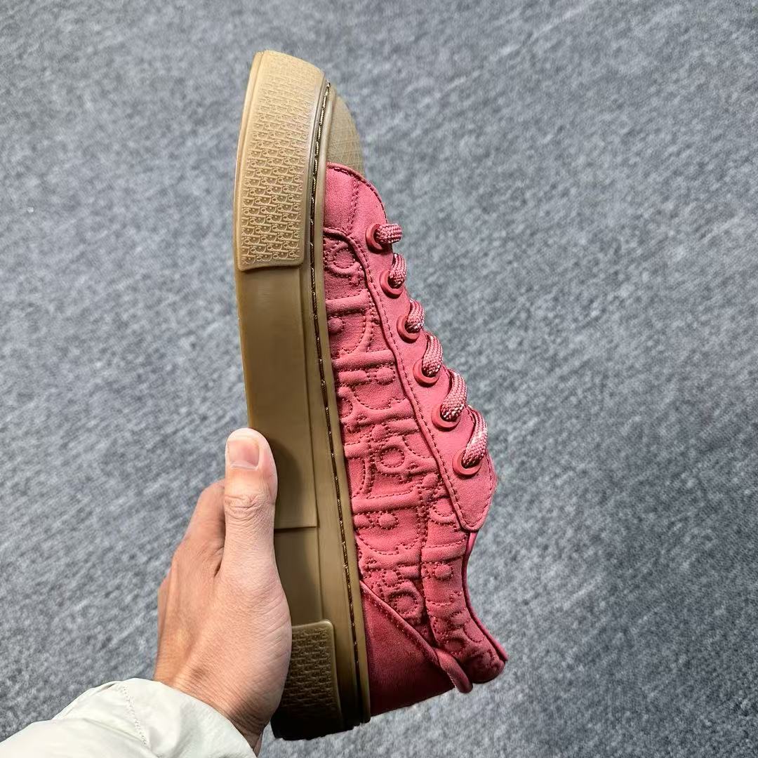 DIOR B33 red