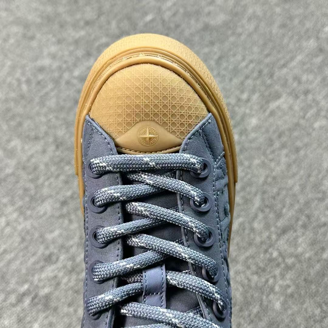 DIOR B33 blue