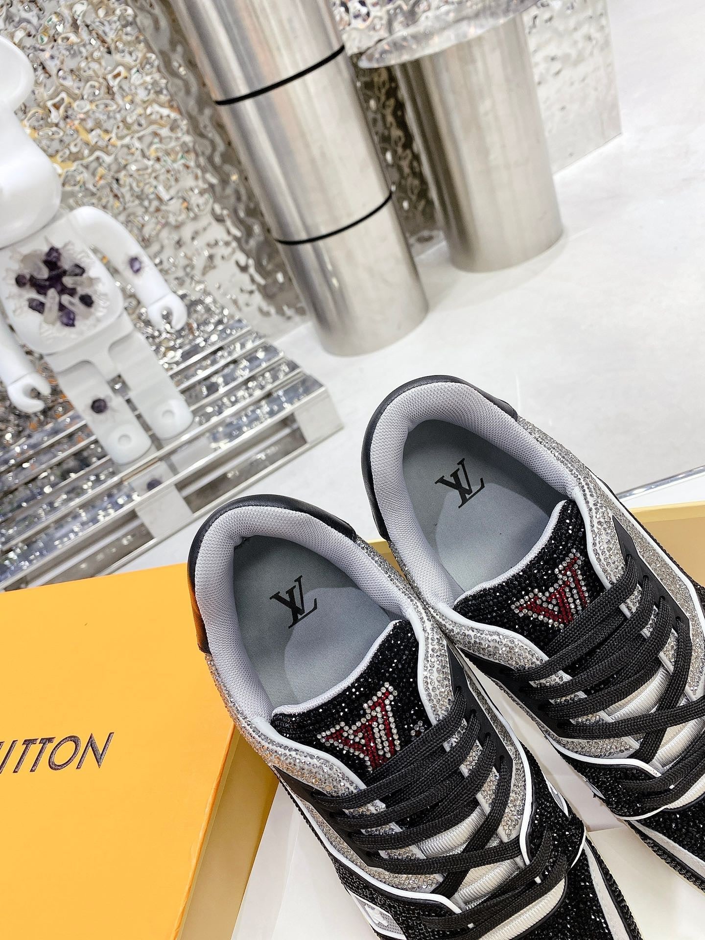 Trainer drilling shoes black ash