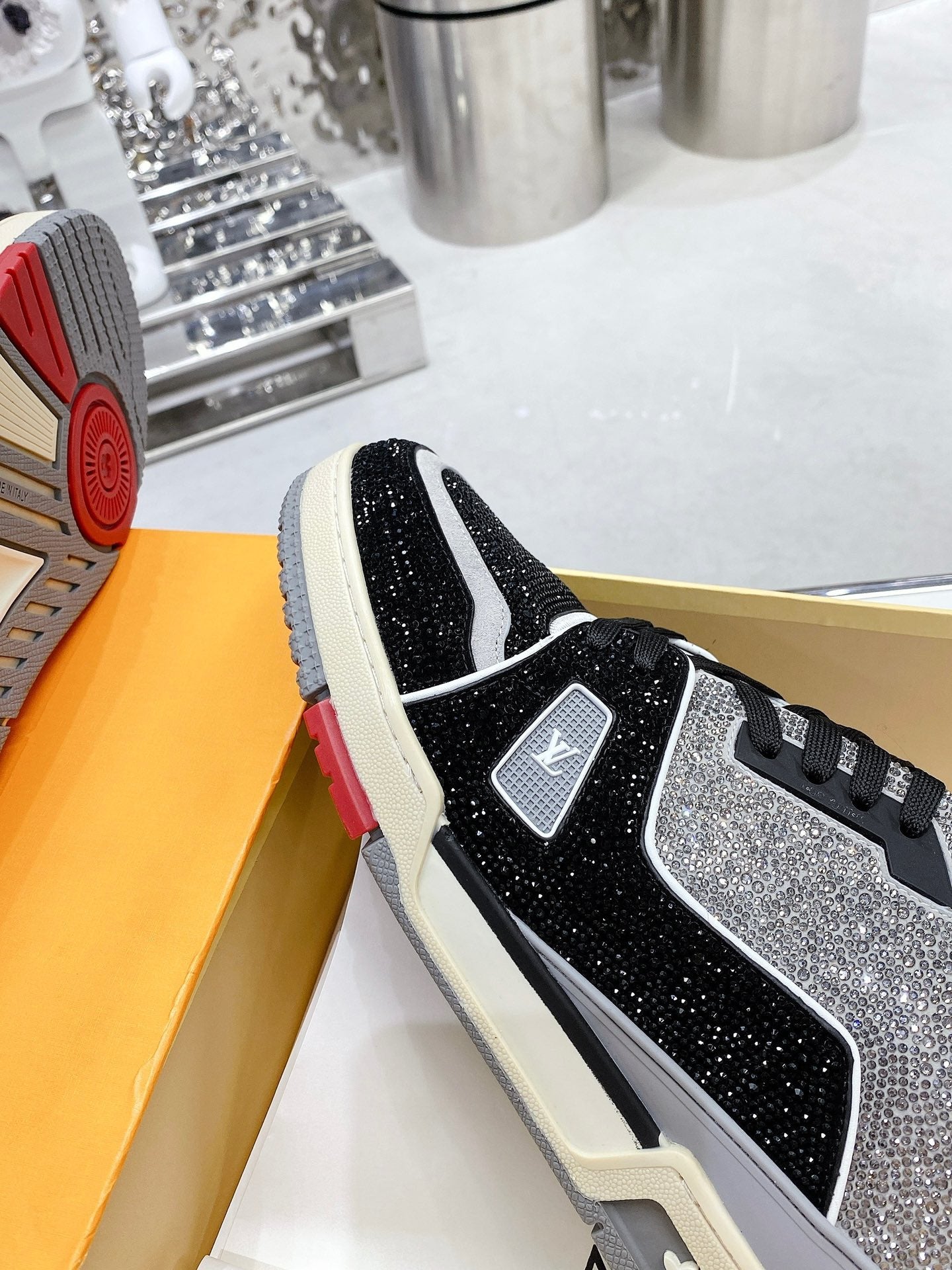 Trainer drilling shoes black ash