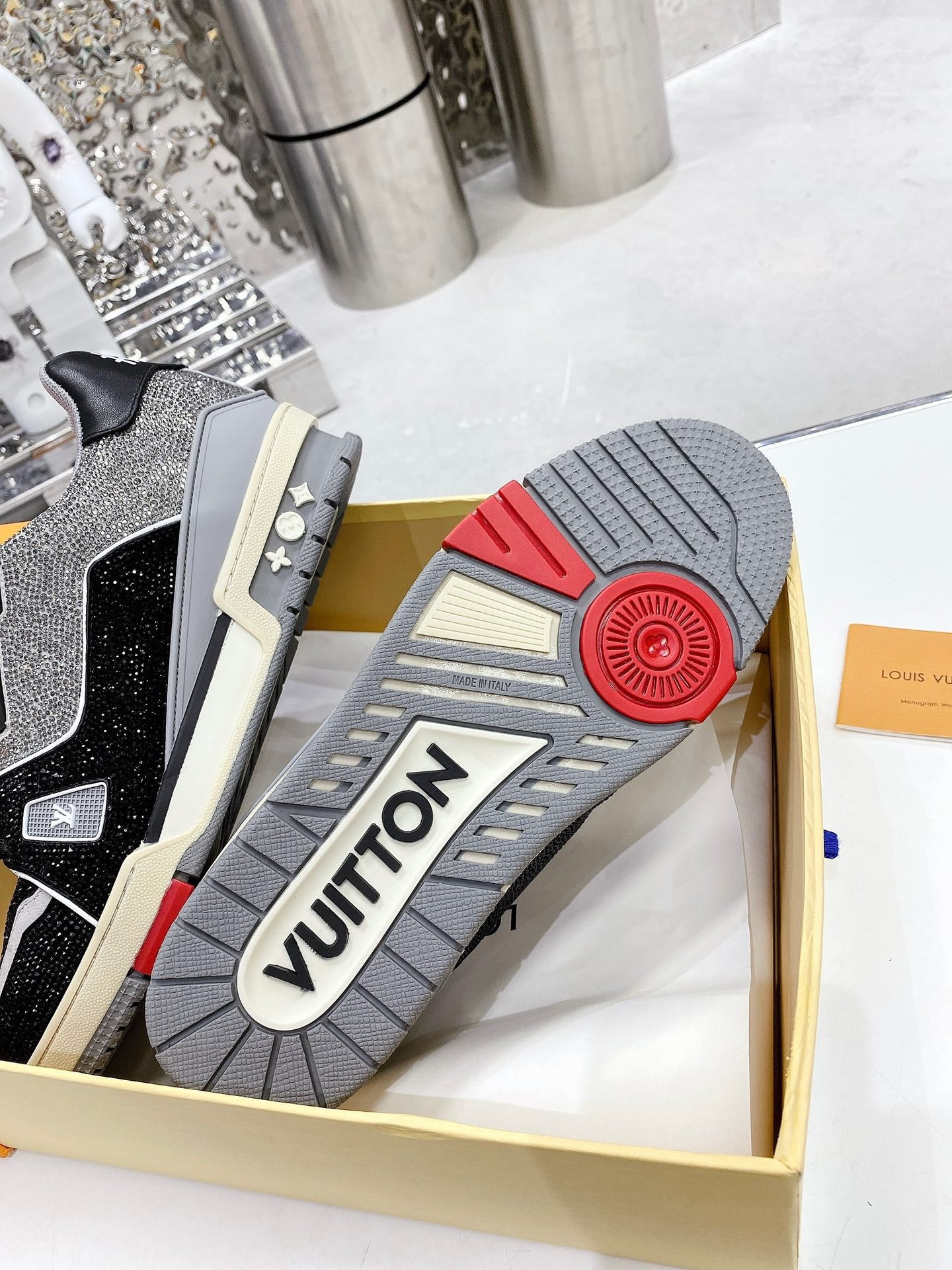 Trainer drilling shoes black ash