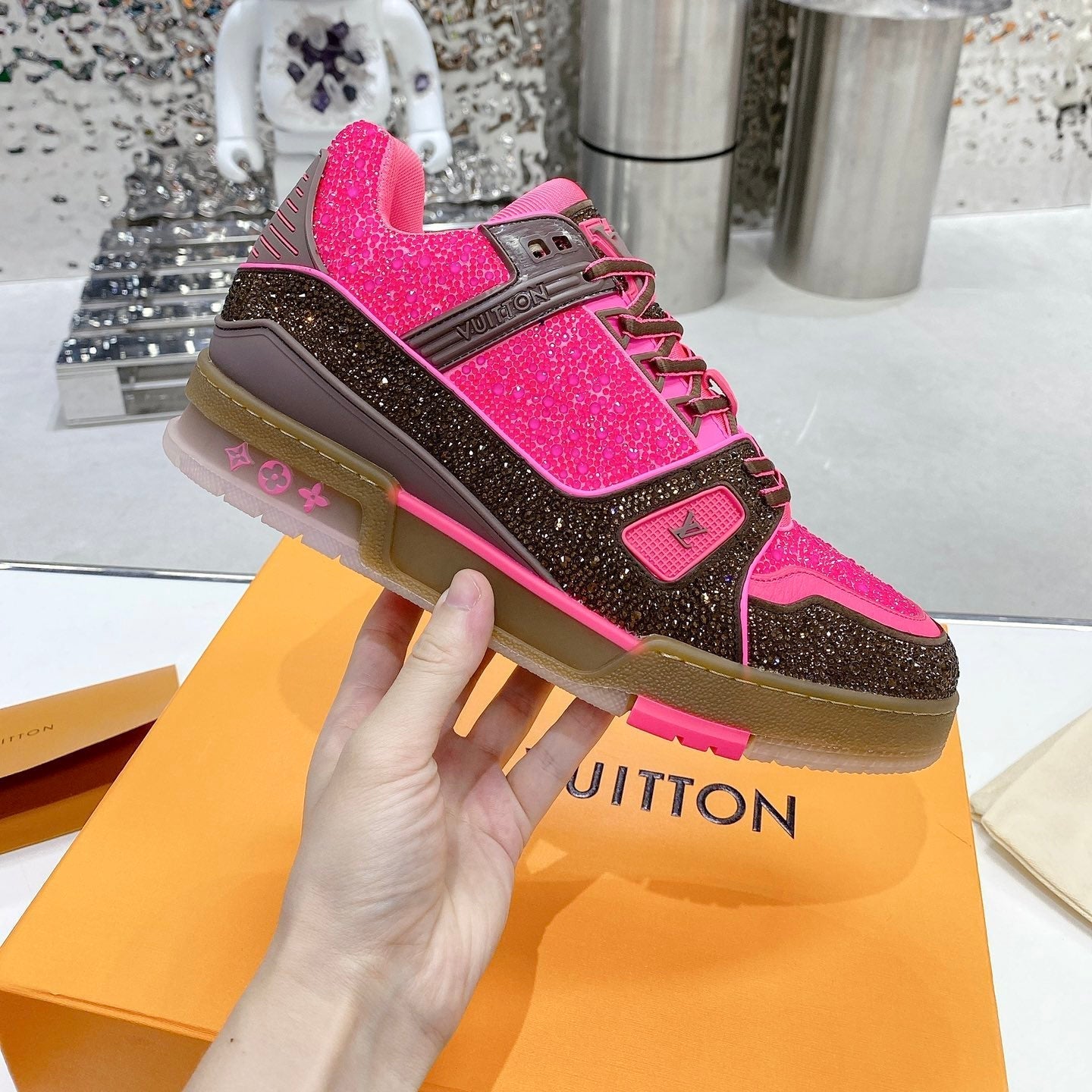 Trainer drilling shoes Pink brown diamond