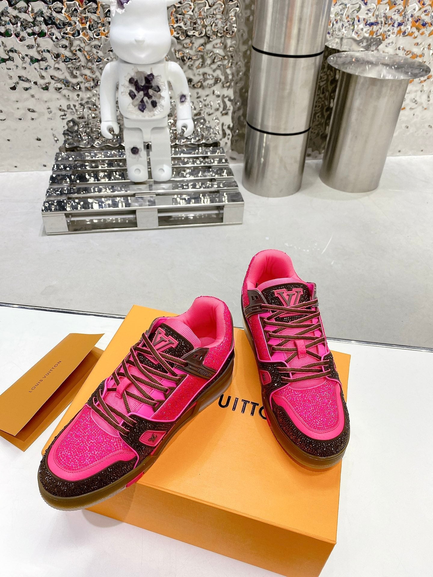 Trainer drilling shoes Pink brown diamond