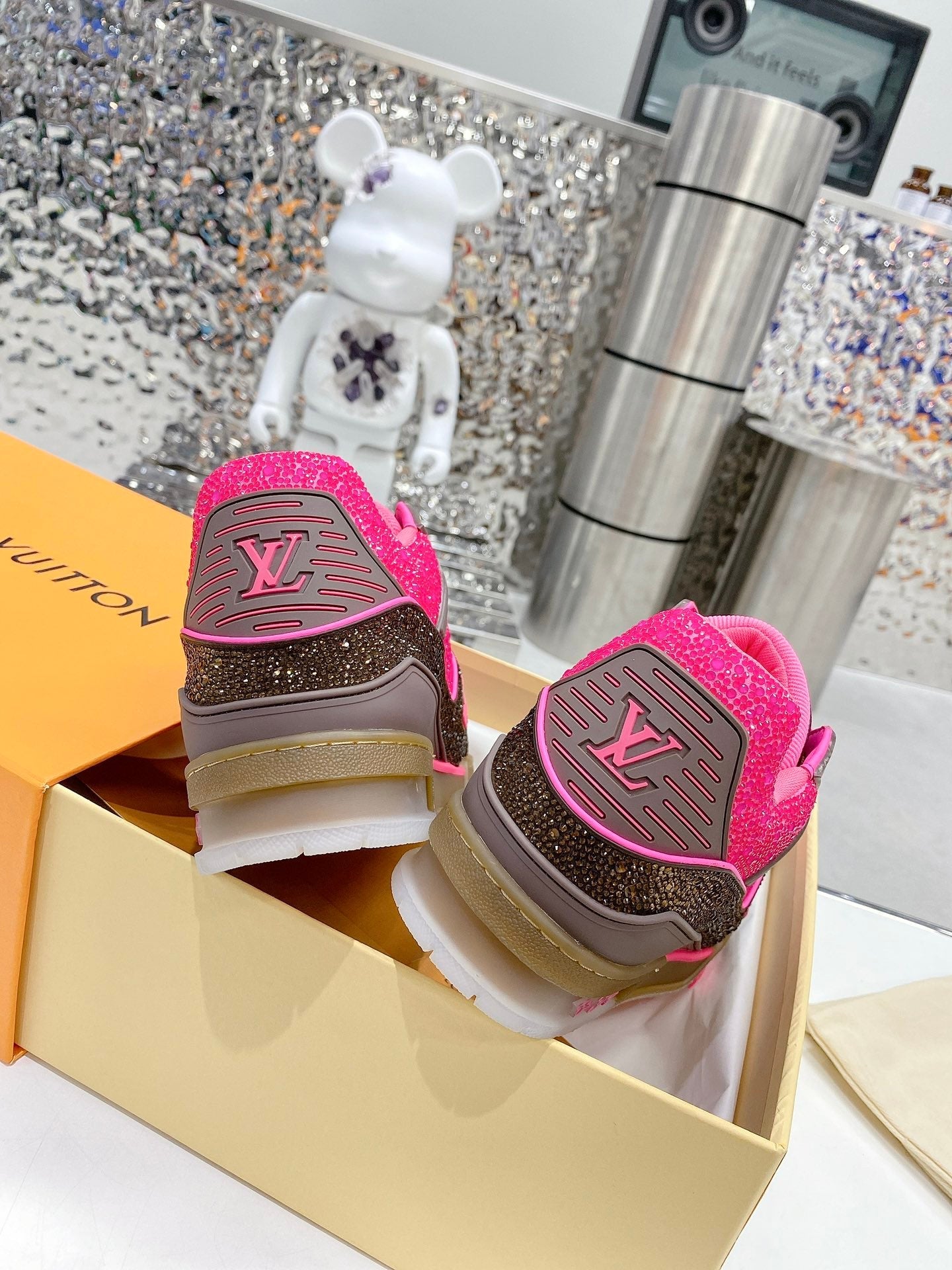 Trainer drilling shoes Pink brown diamond