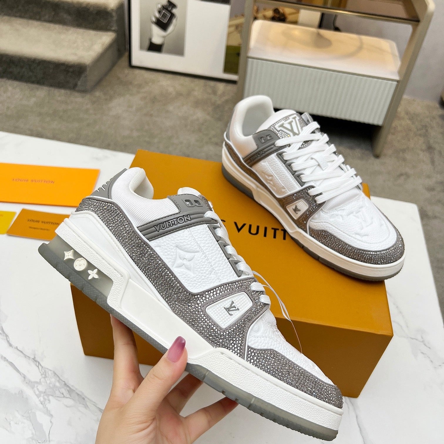 Trainer drilling shoes Grey diamond