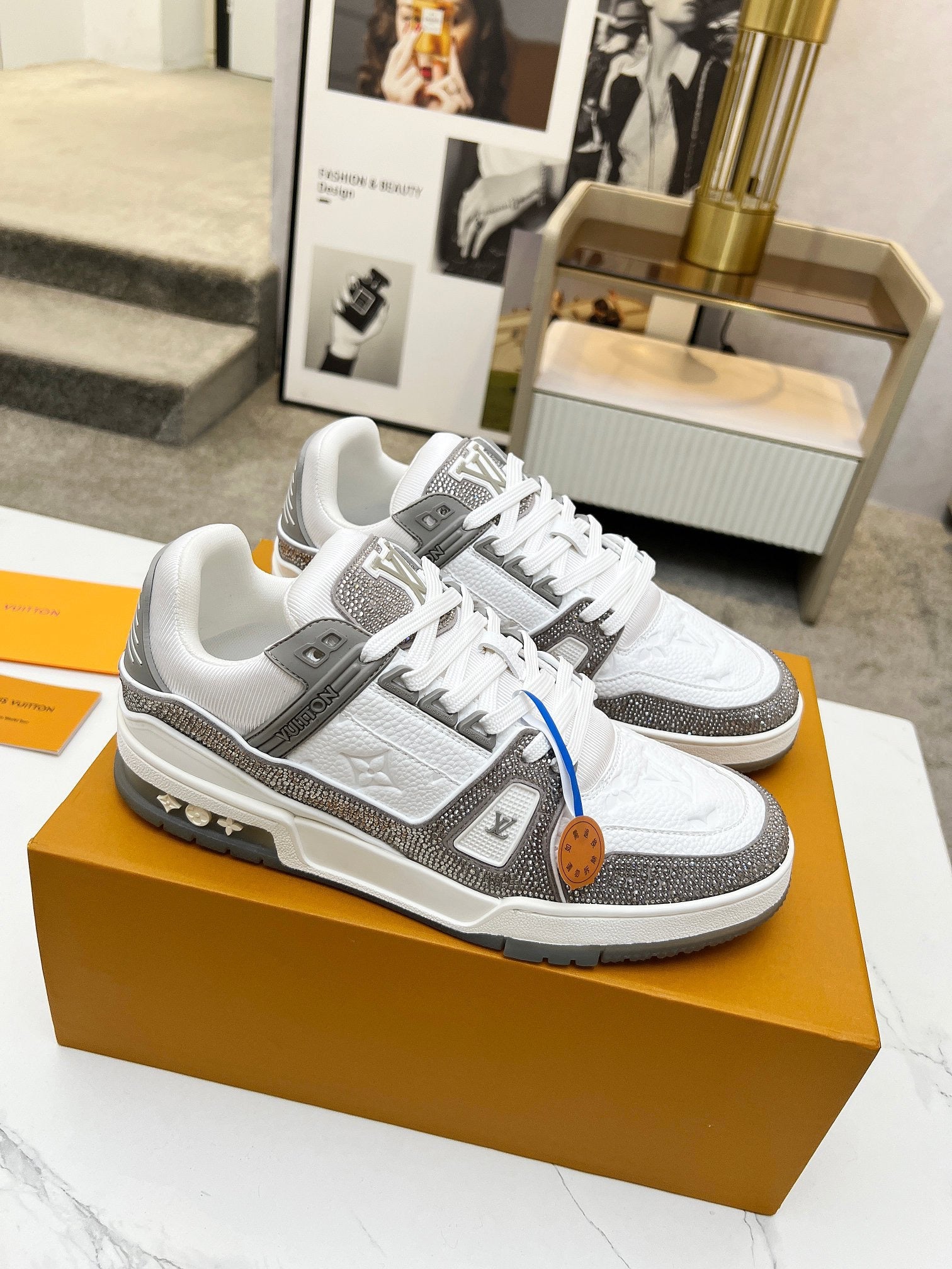 Trainer drilling shoes Grey diamond