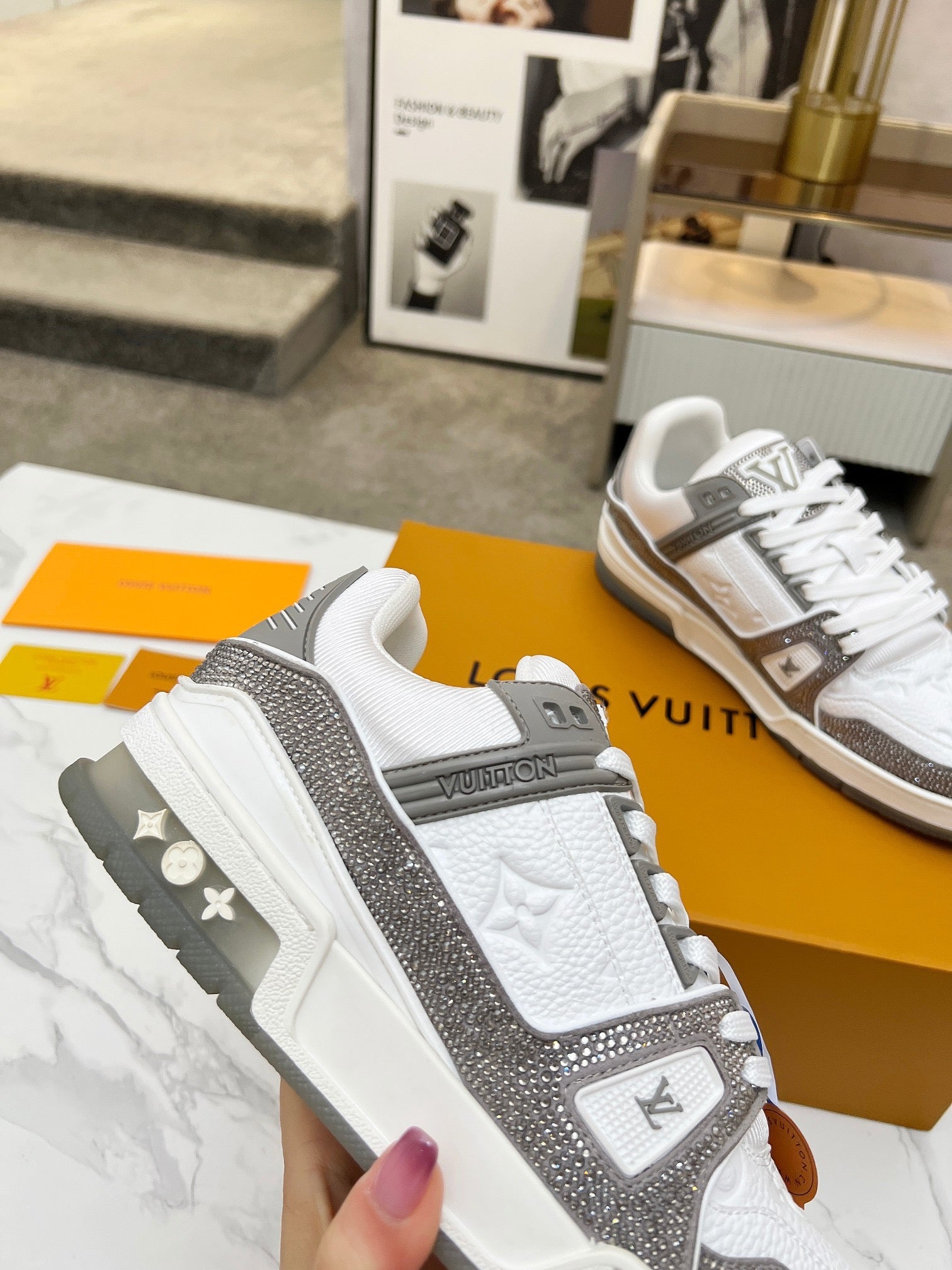 Trainer drilling shoes Grey diamond