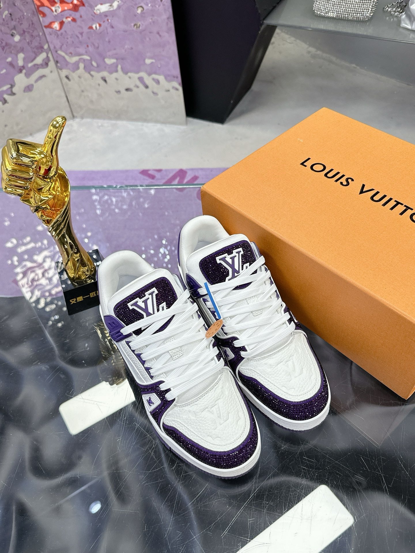 Trainer drilling shoes Purple diamond