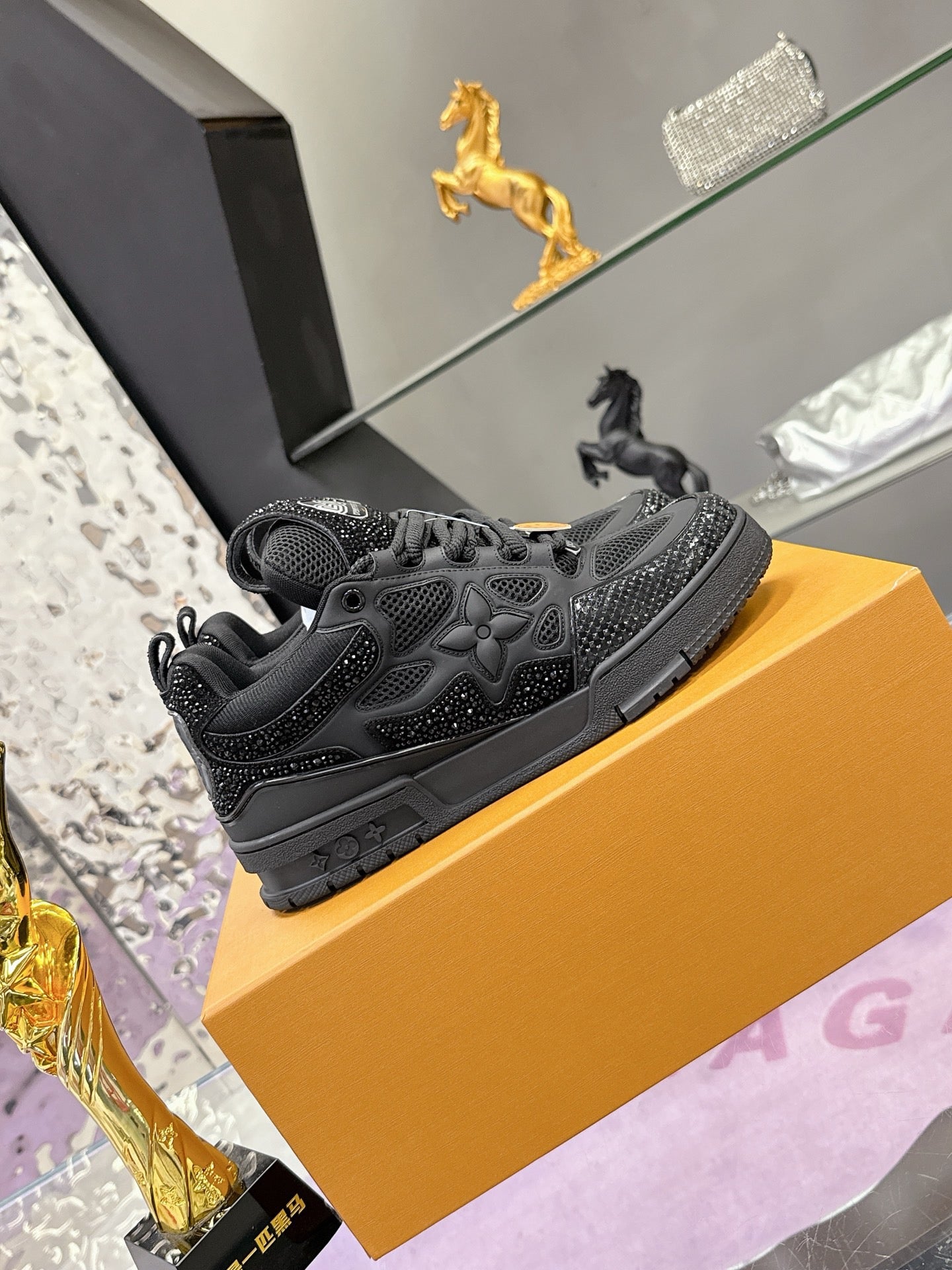 Trainer drilling shoes Black board skate shoes