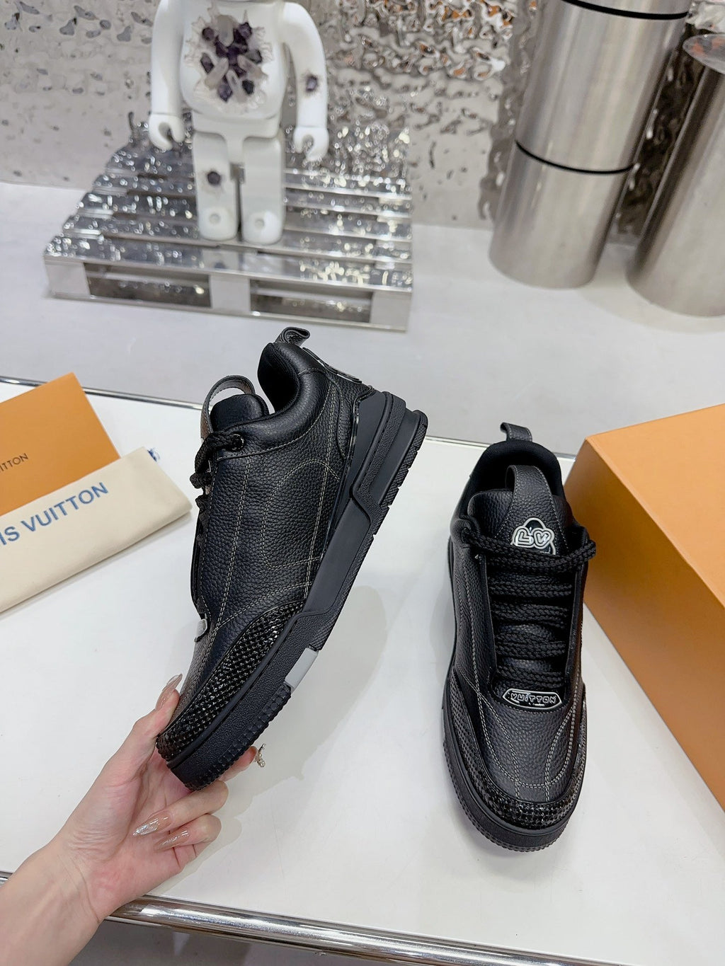 Trainer Skateboard shoes all black