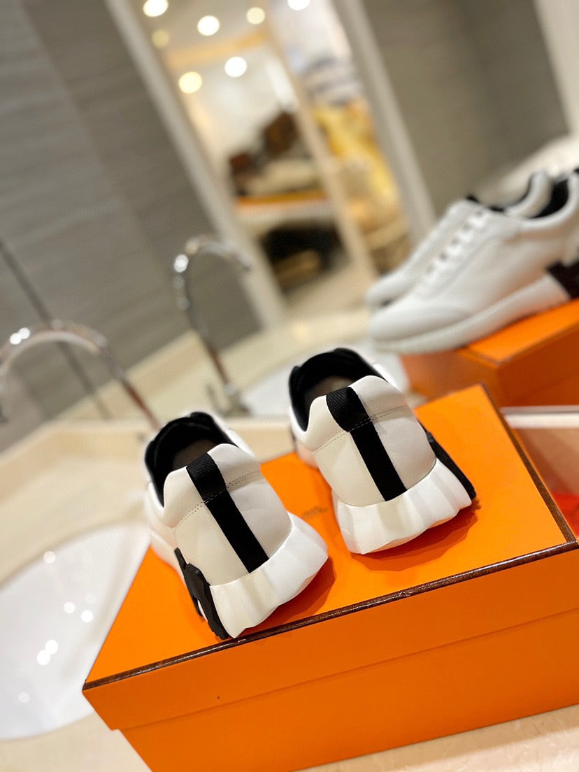 HERMES Bouncing White and black