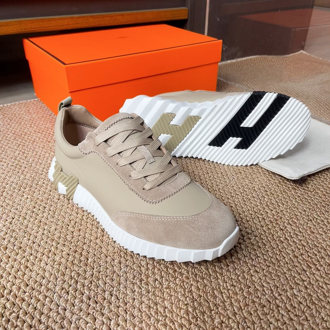 HERMES Bouncing Light brown
