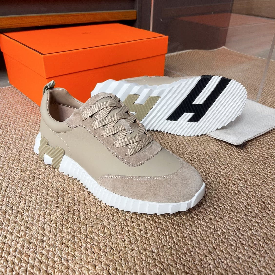 HERMES Bouncing Light brown