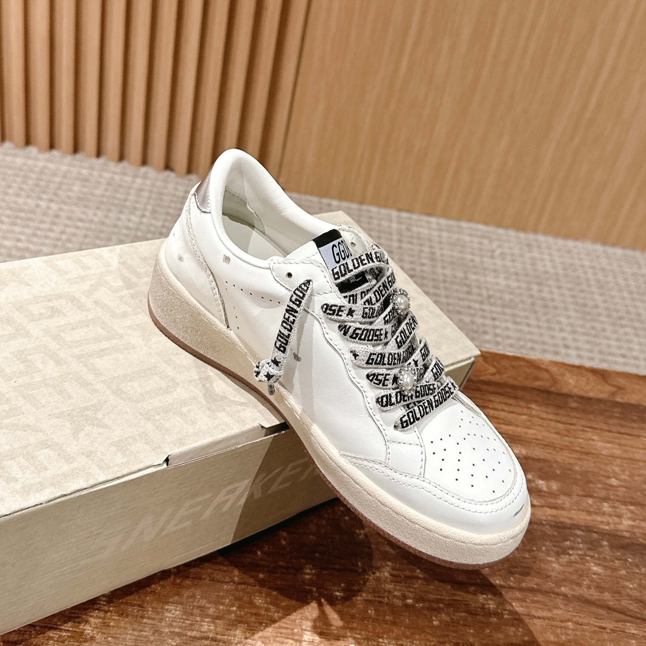 Golden Goose all white