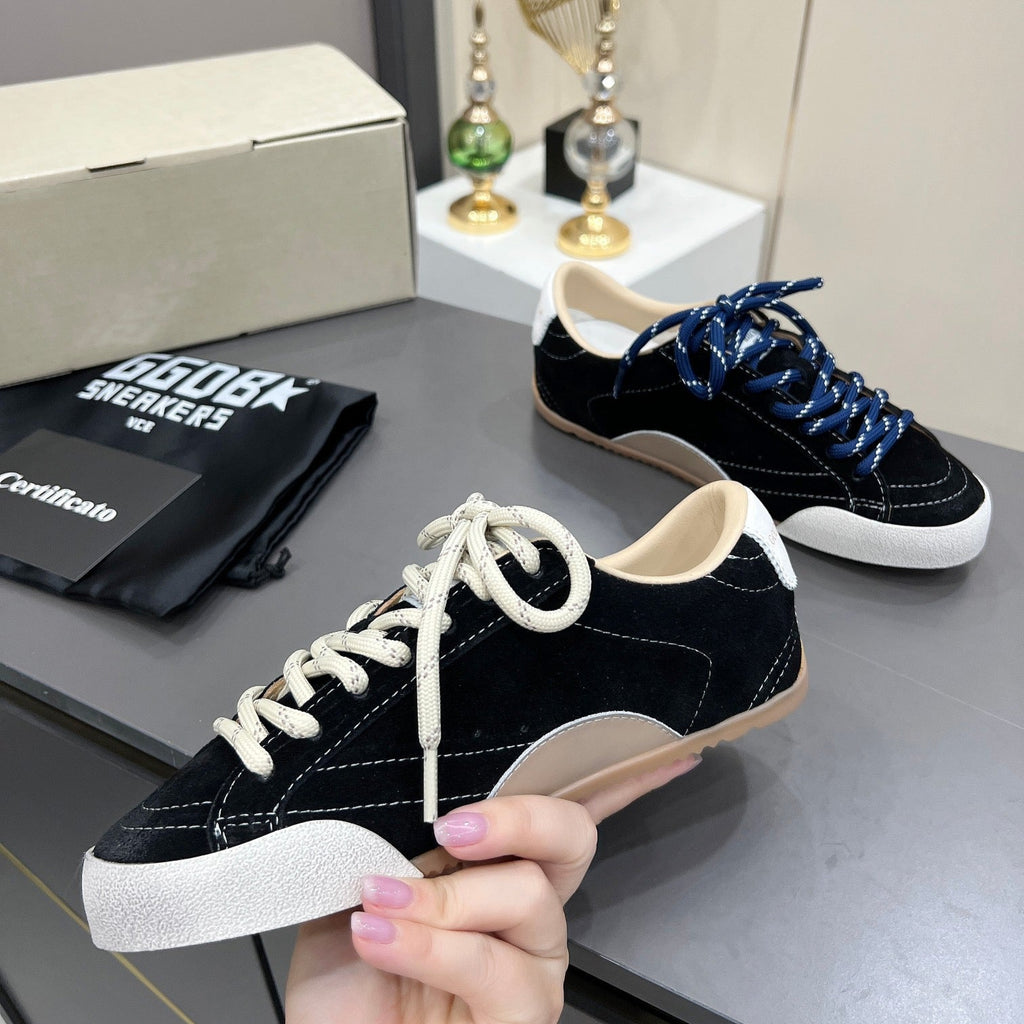 Golden Goose Black background white star