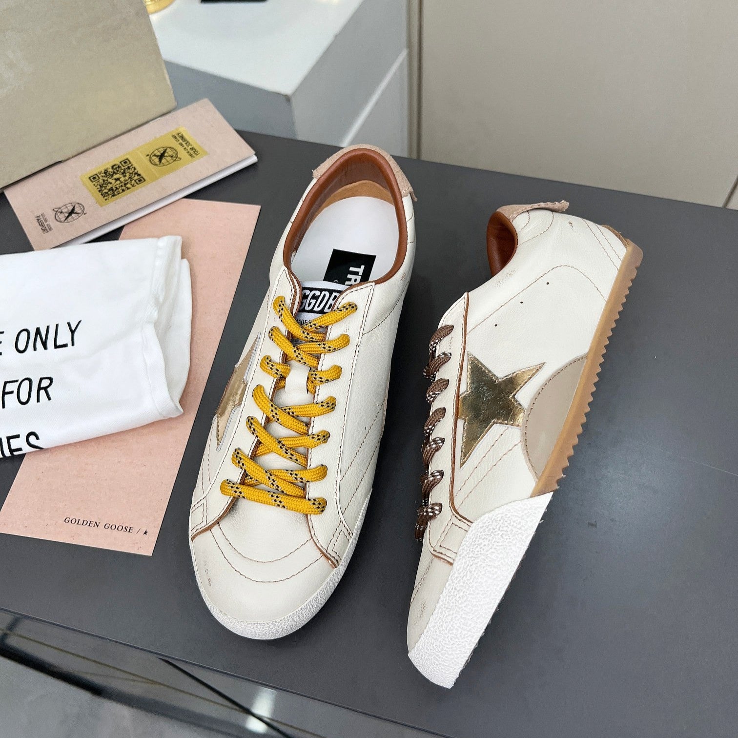 Golden Goose White background Venus