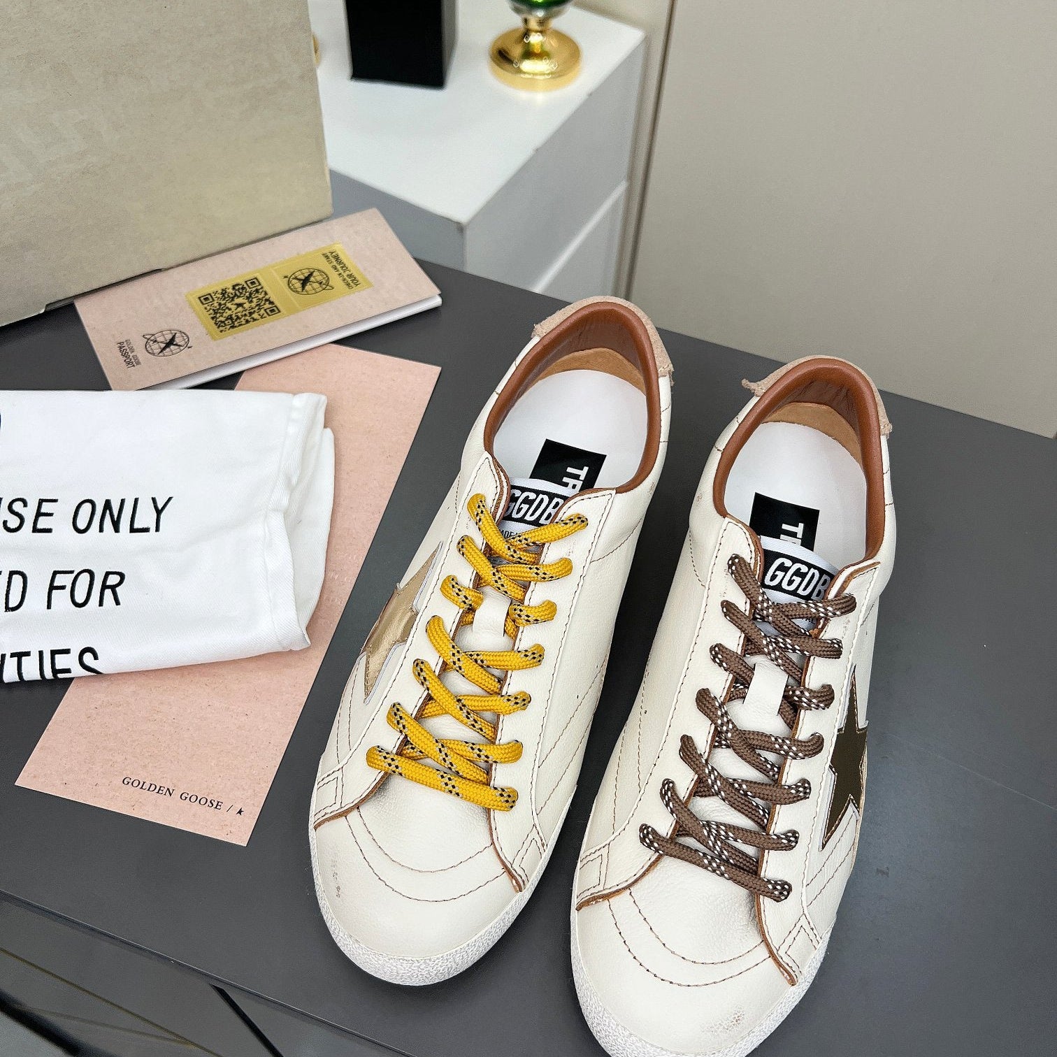 Golden Goose White background Venus