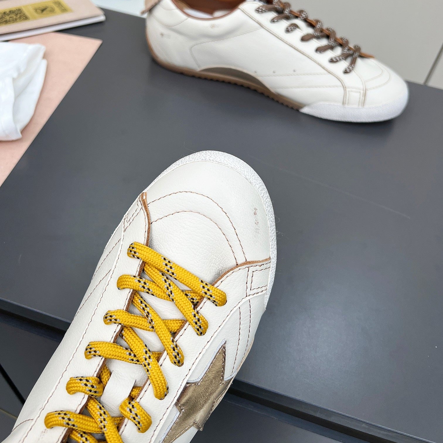 Golden Goose White background Venus