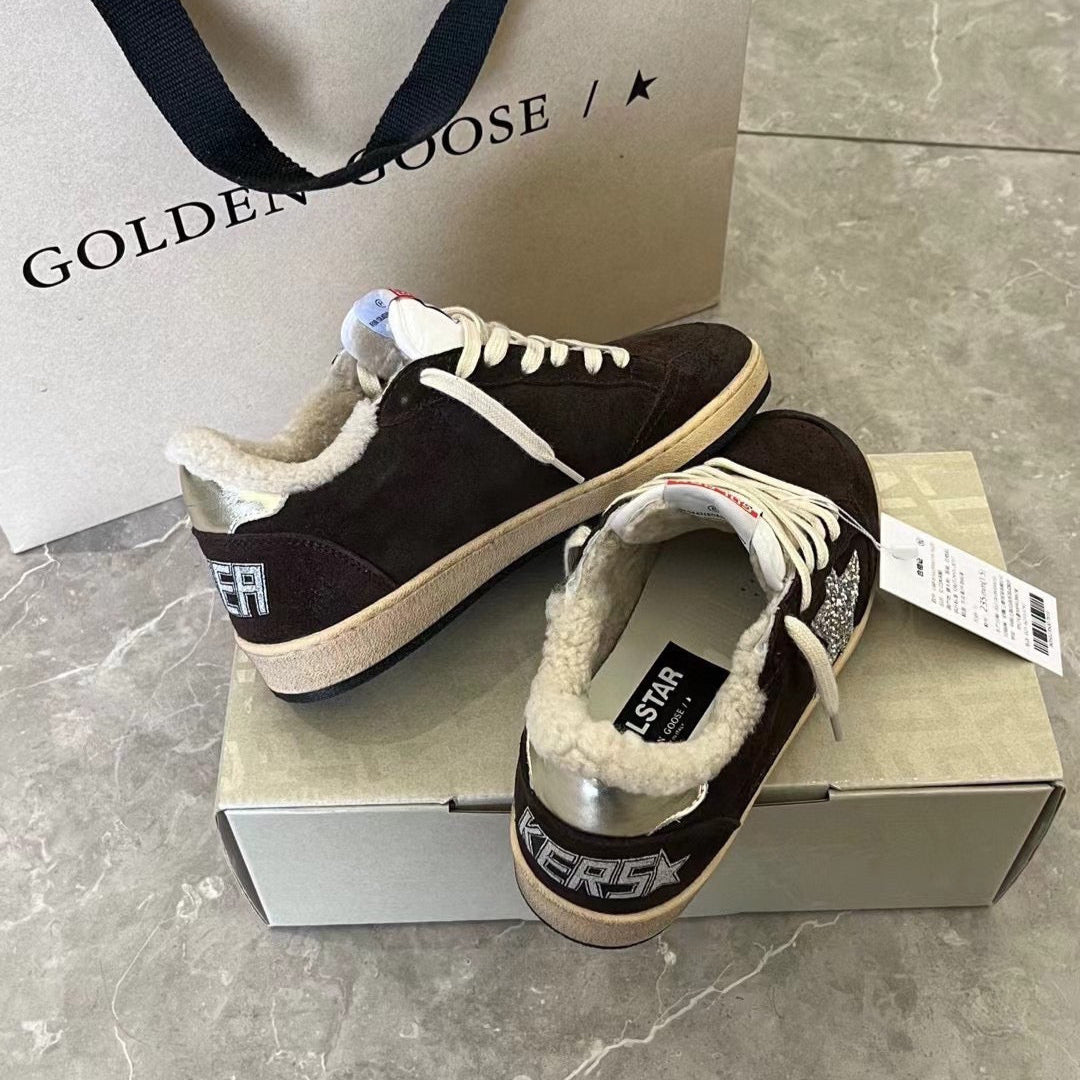 Golden Goose Black background silver star