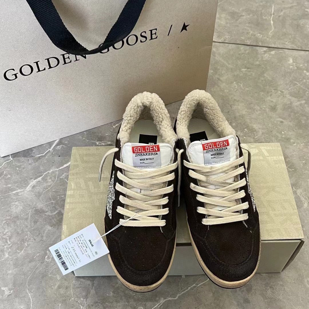 Golden Goose Black background silver star