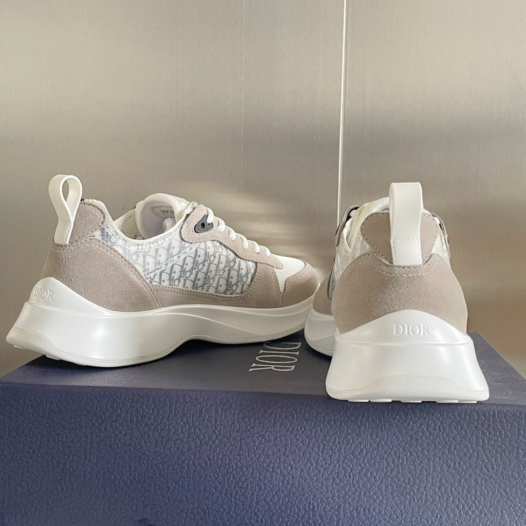 DIOR B25 White dark brown