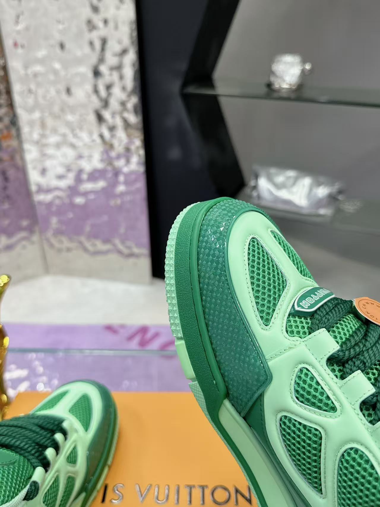 LV Skate Green