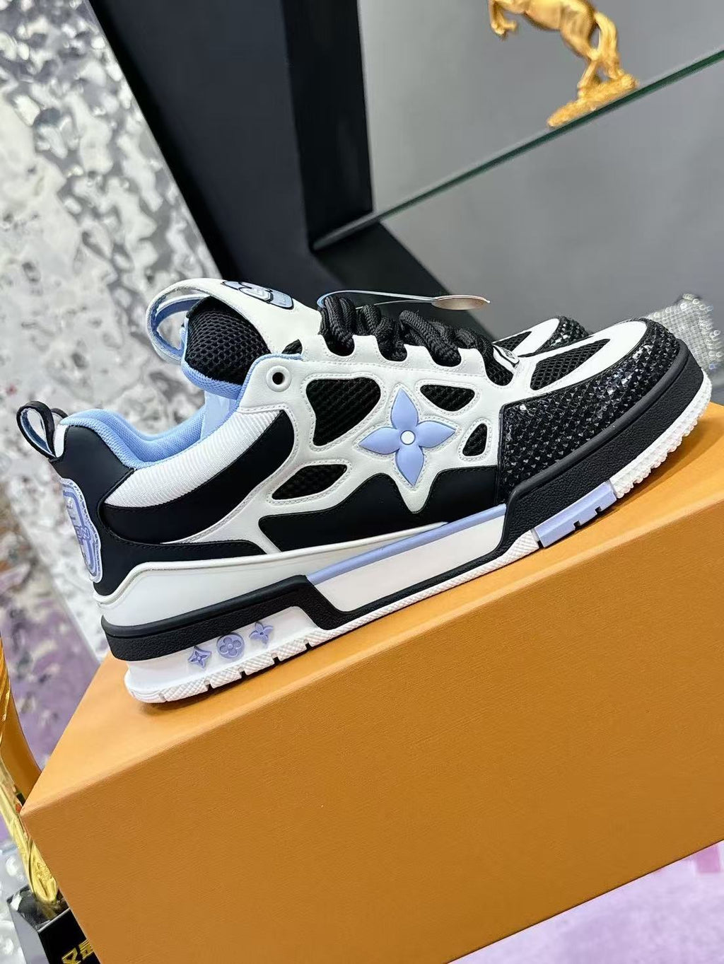 LV Skate blue black
