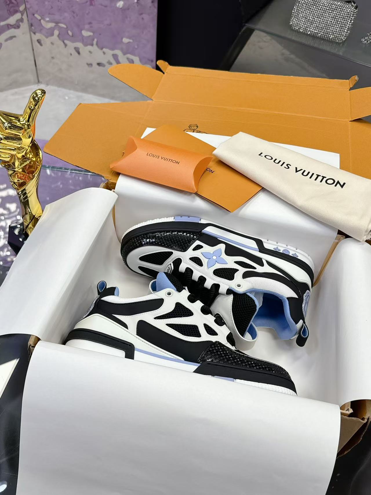 LV Skate blue black