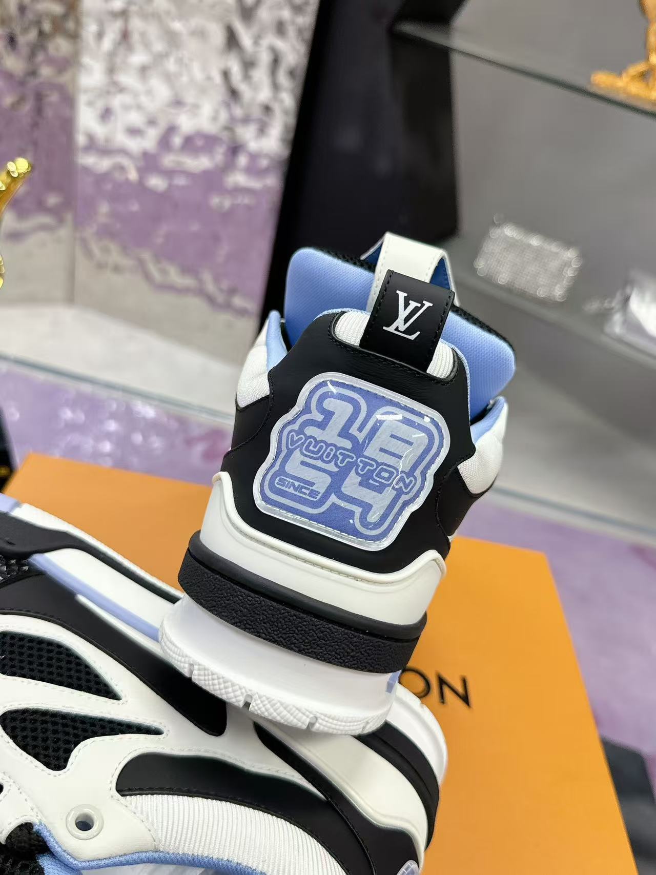LV Skate blue black