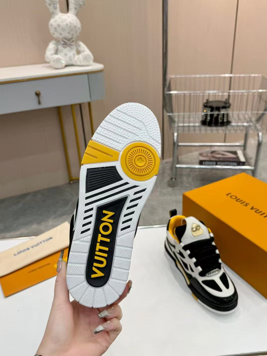 LV Skate Black and yellow