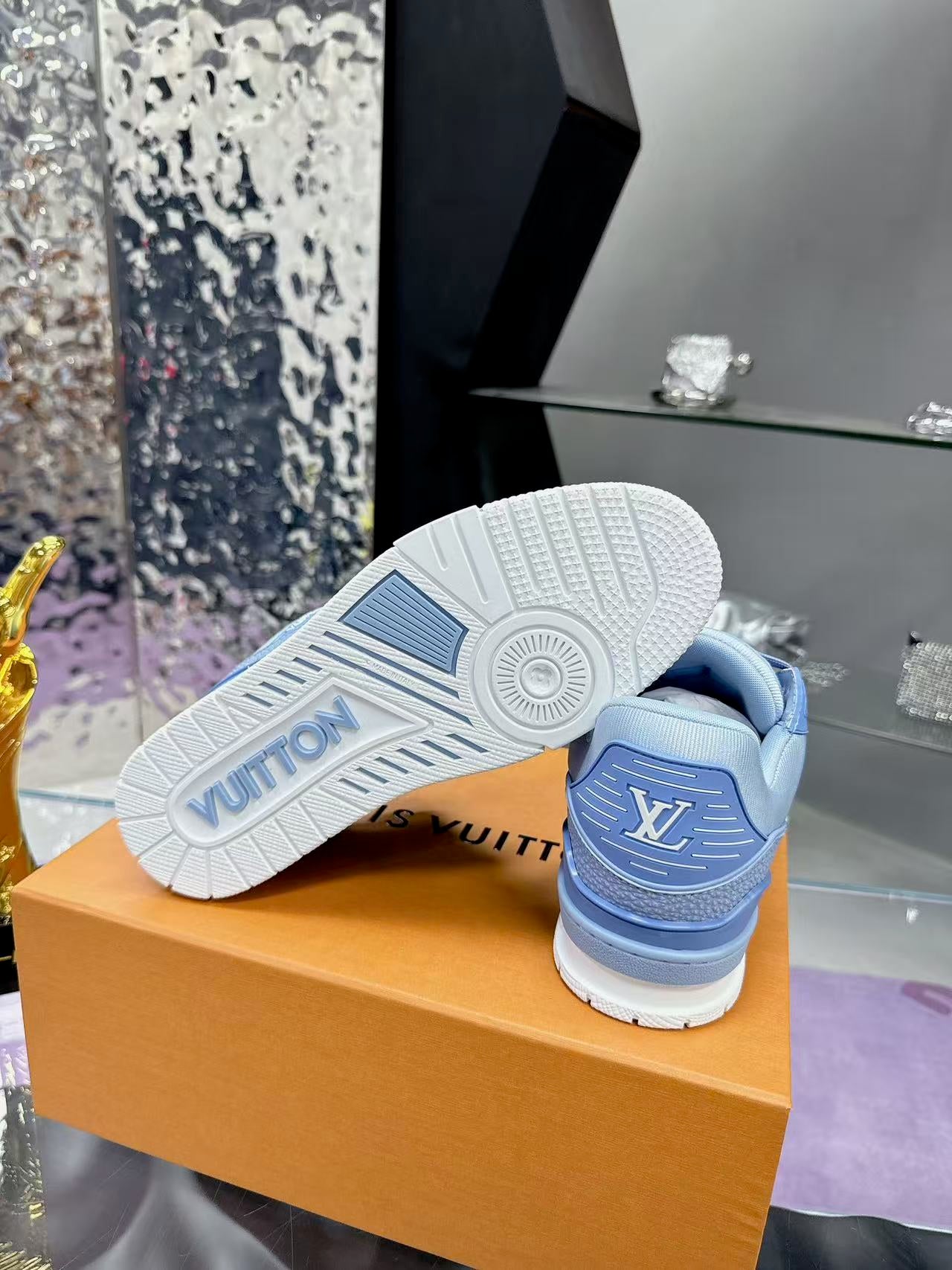 LV trainer light blue and white