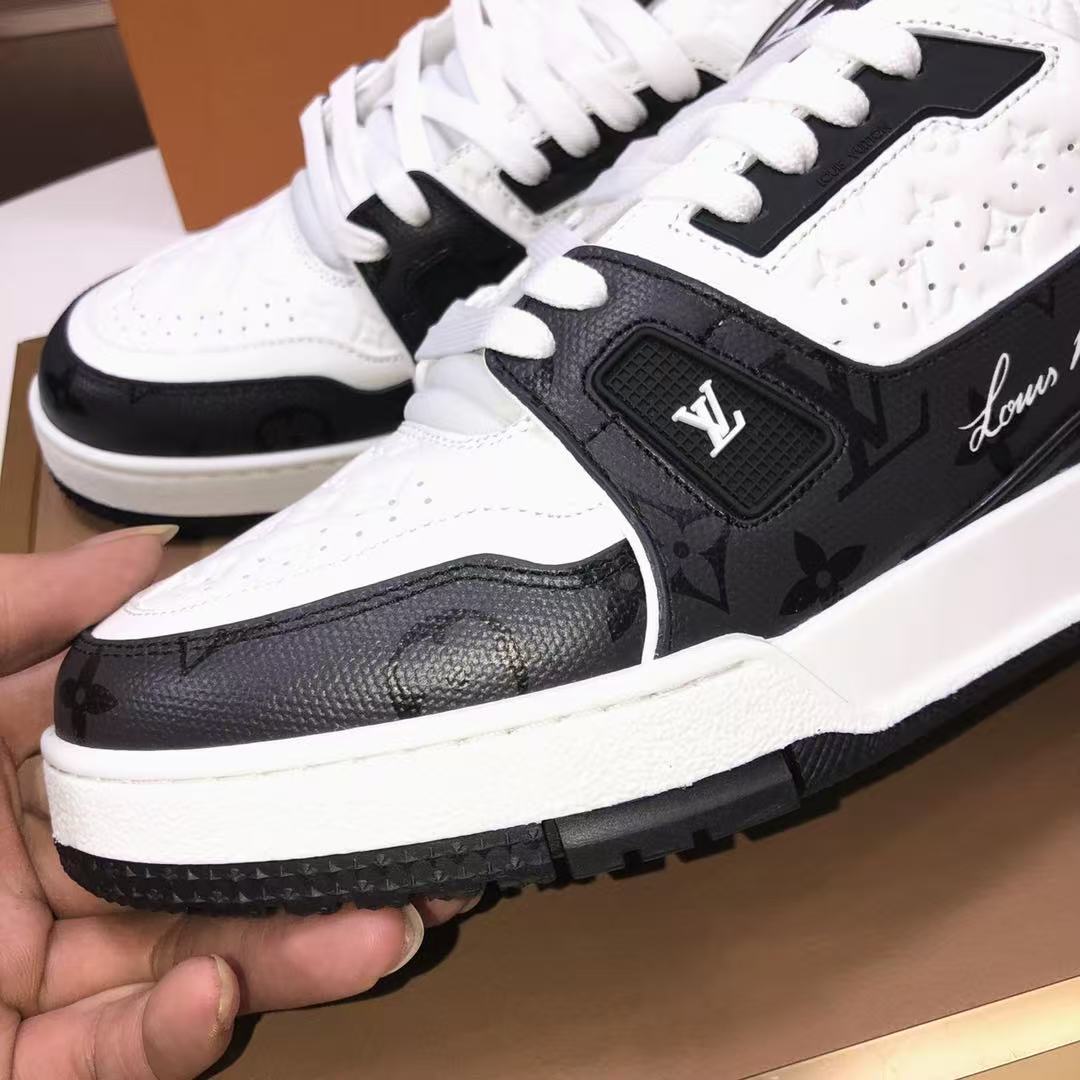 LV Trainer black and white  Low '#54