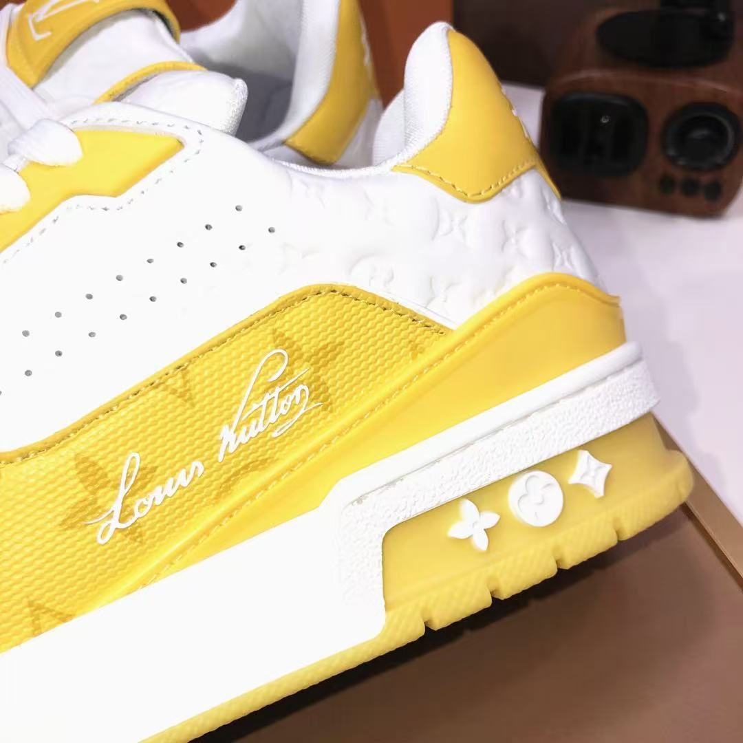 LV Trainer yellowish white Low '#54