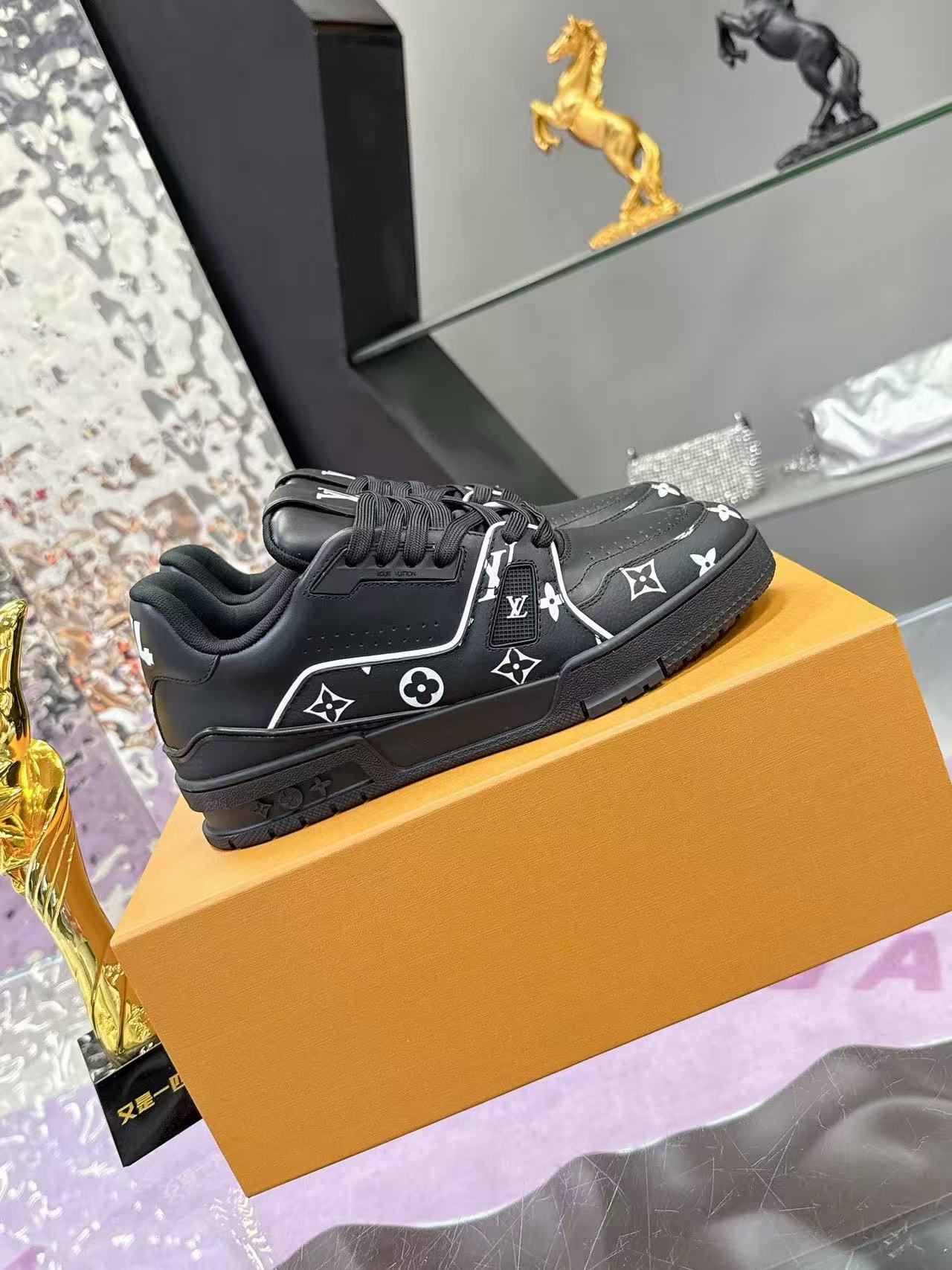LV trainer black and grey print