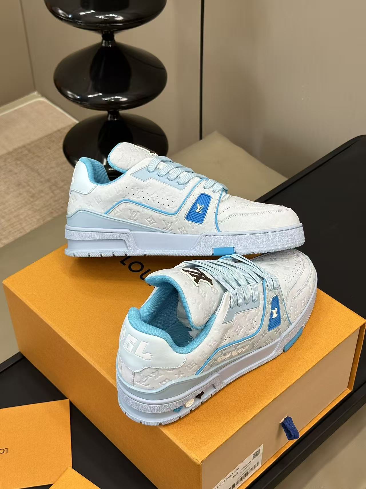 LV Trainer by Tyler, the Creator bule