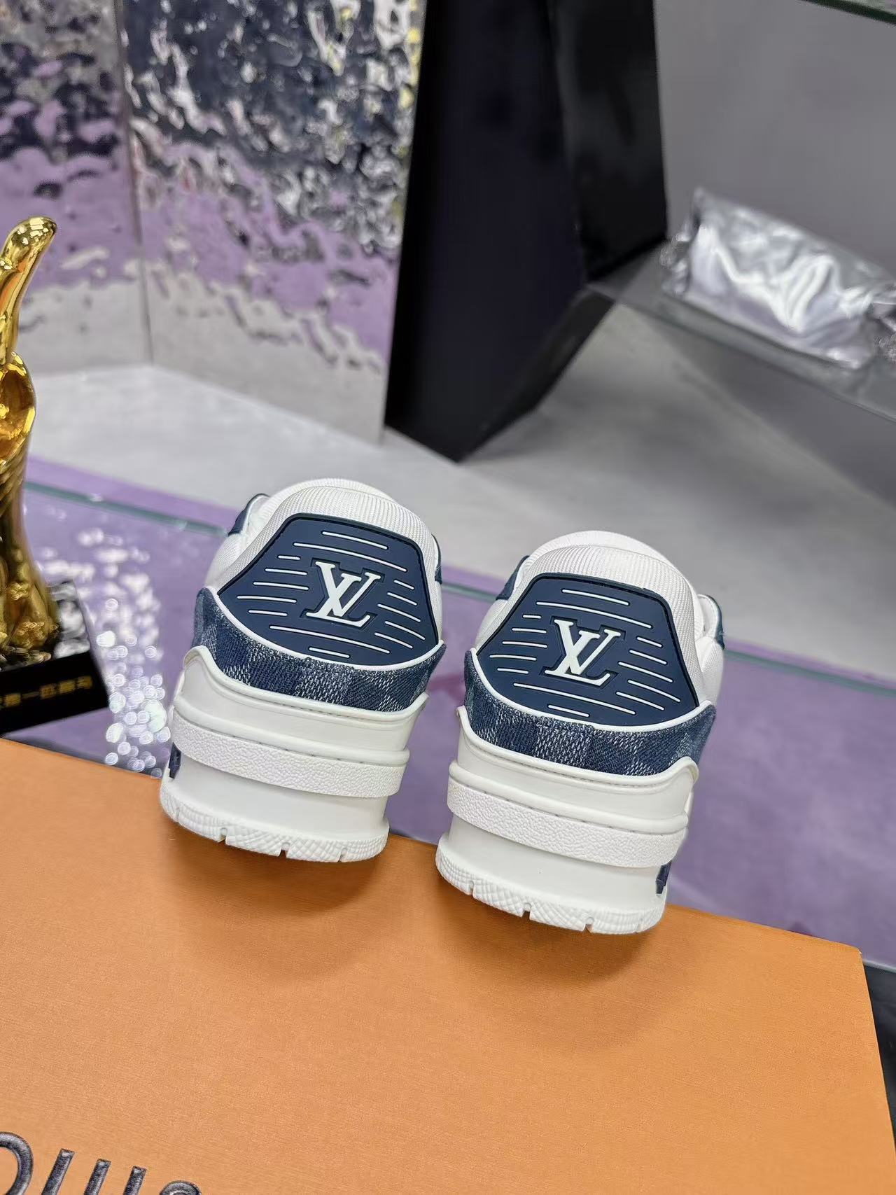 LV trainer blue checkerboard