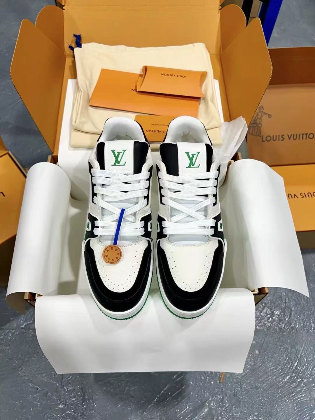 LV trainer green, white and black