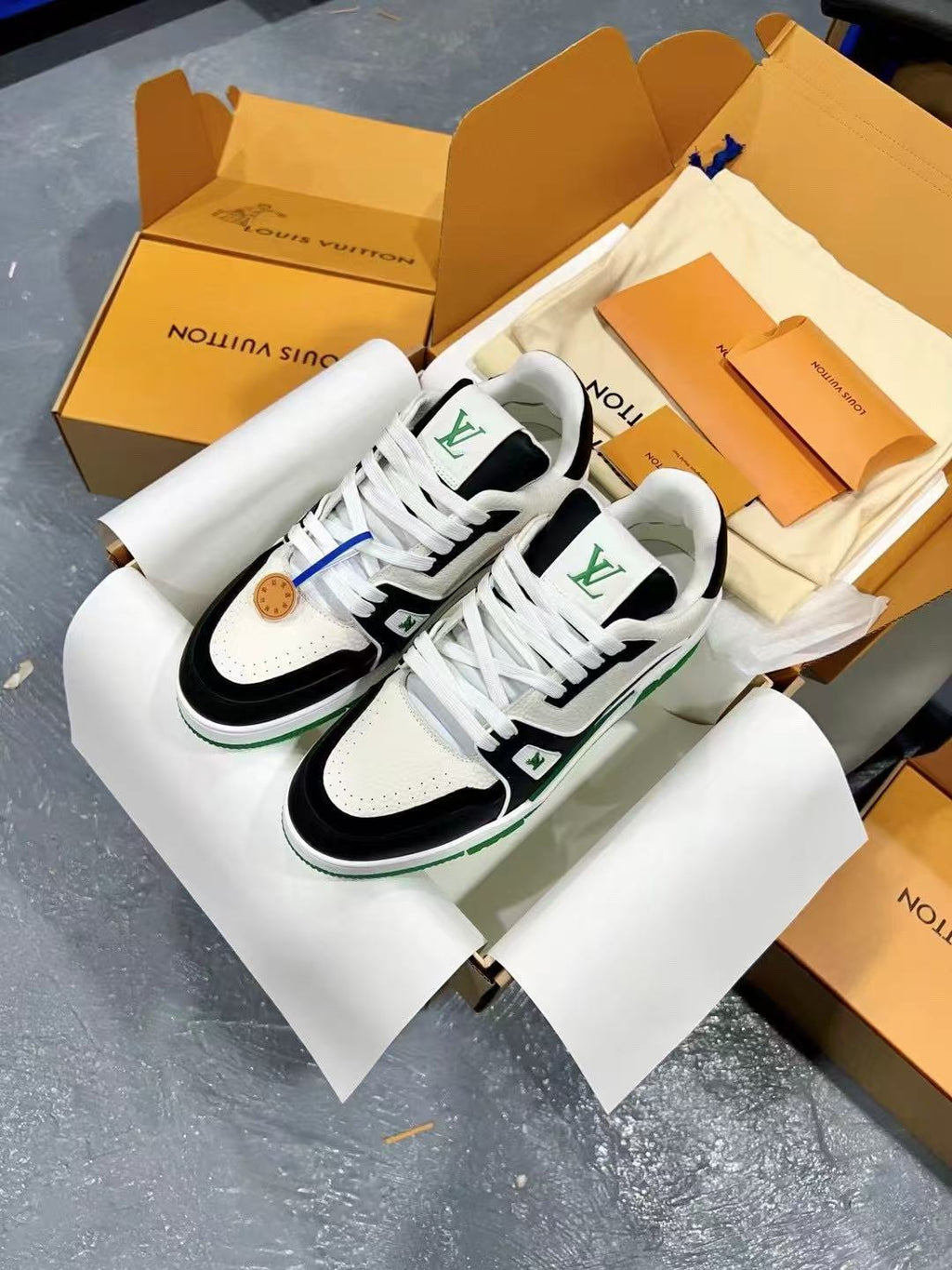 LV trainer green, white and black