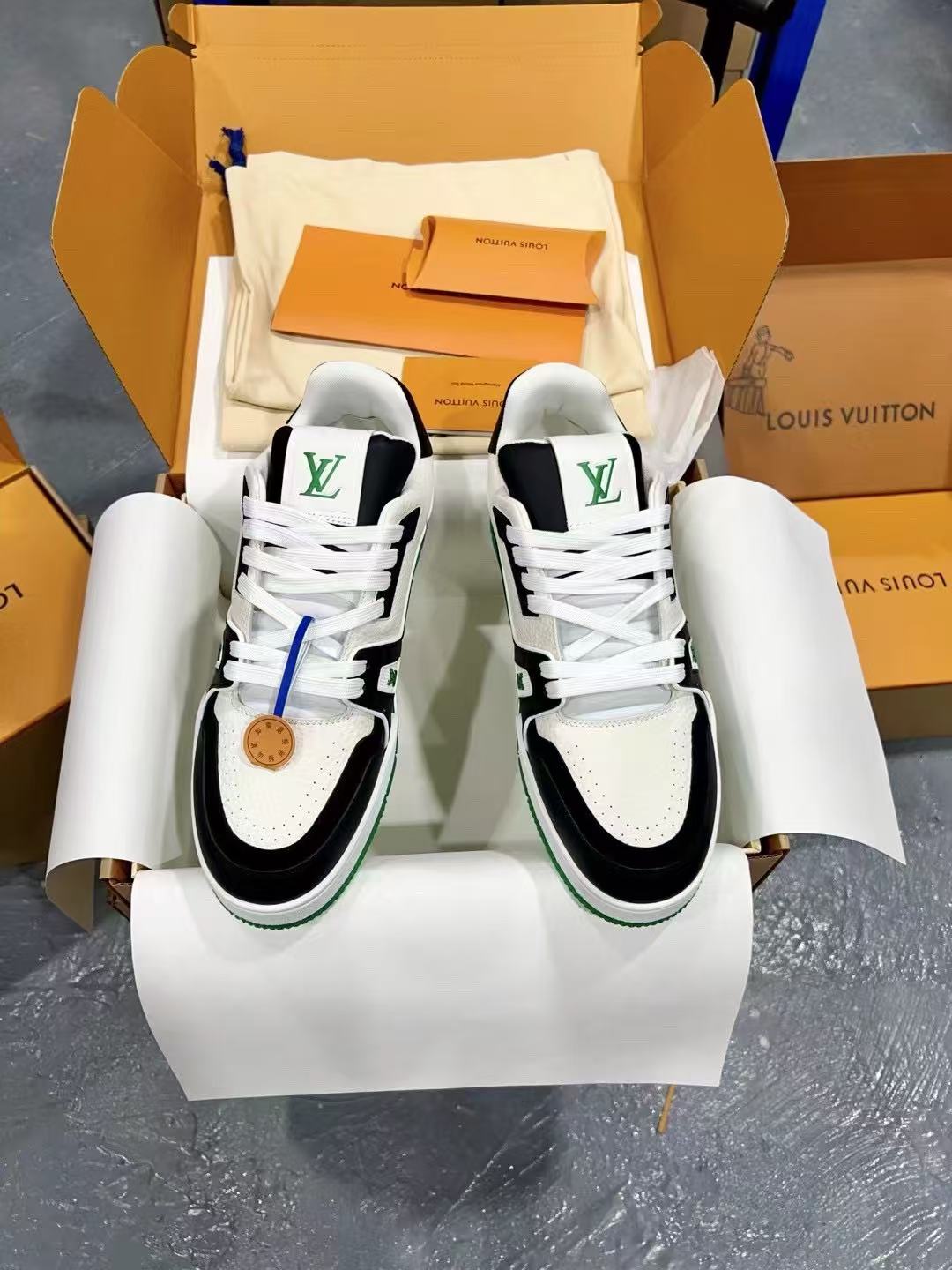 LV trainer green, white and black