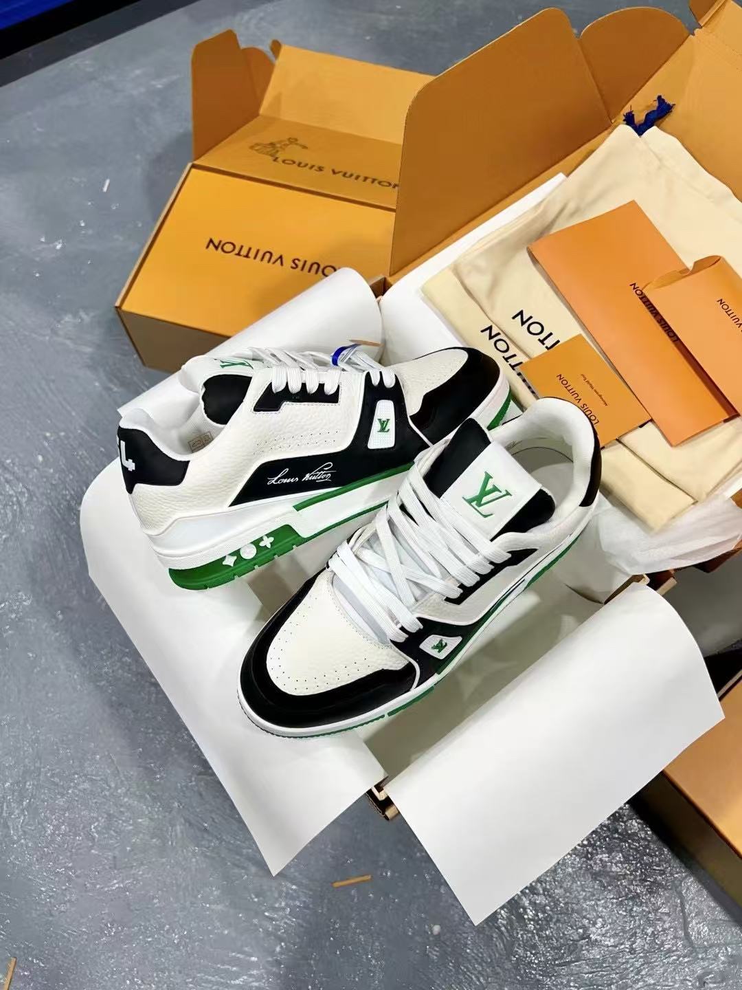 LV trainer green, white and black