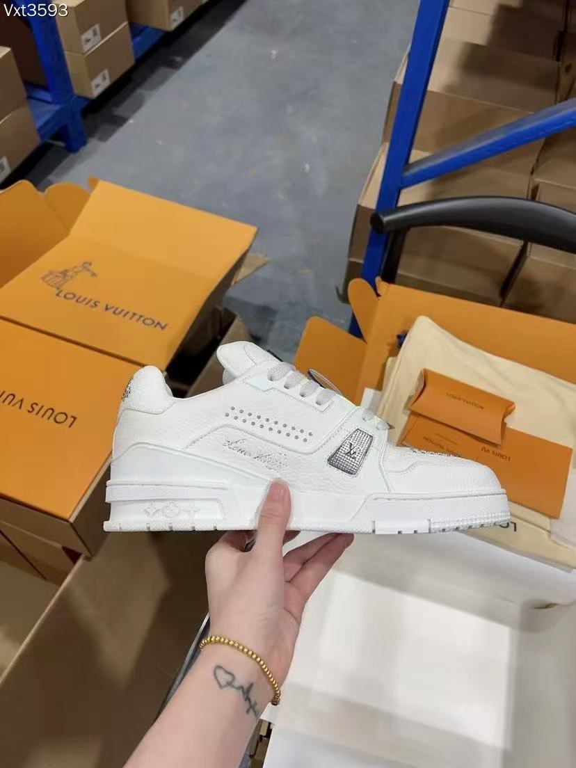 LV trainer #54 white iron nail