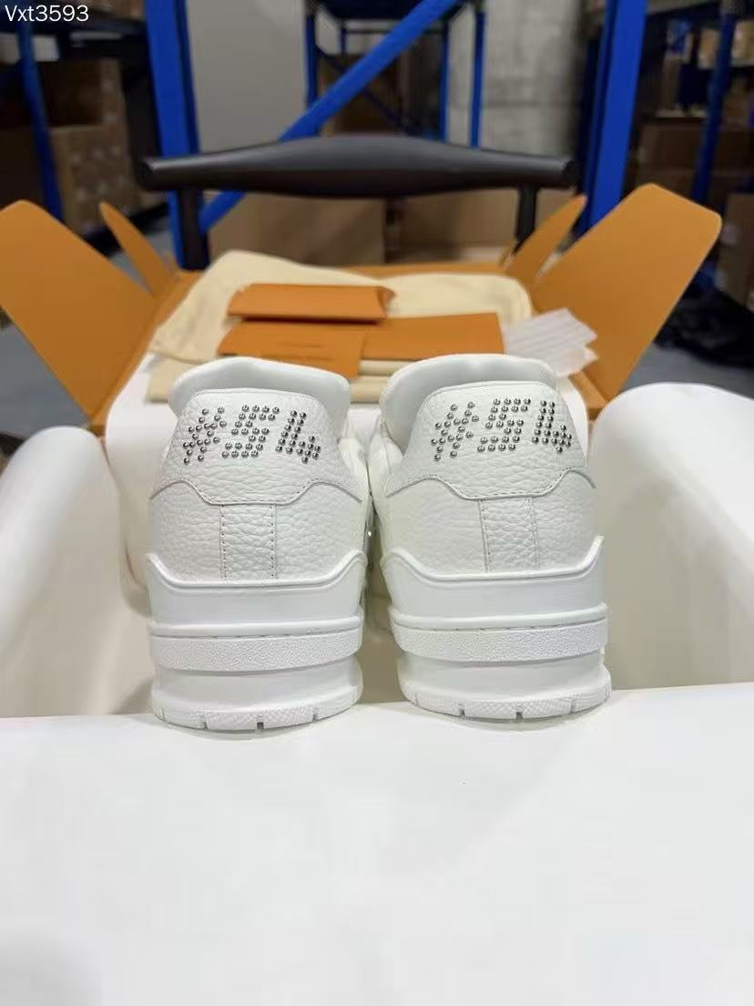 LV trainer #54 white iron nail