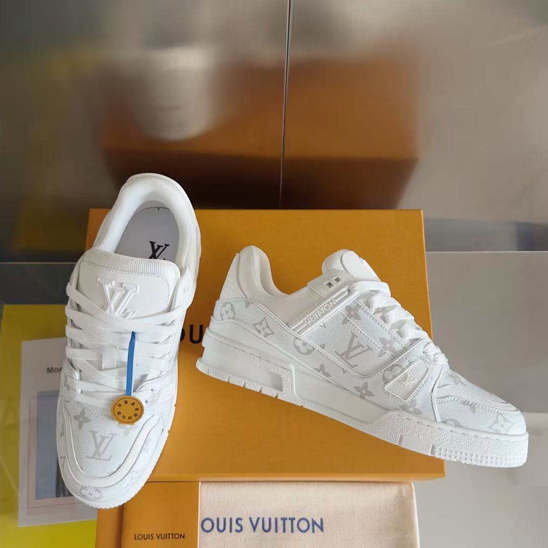 LV trainer white print