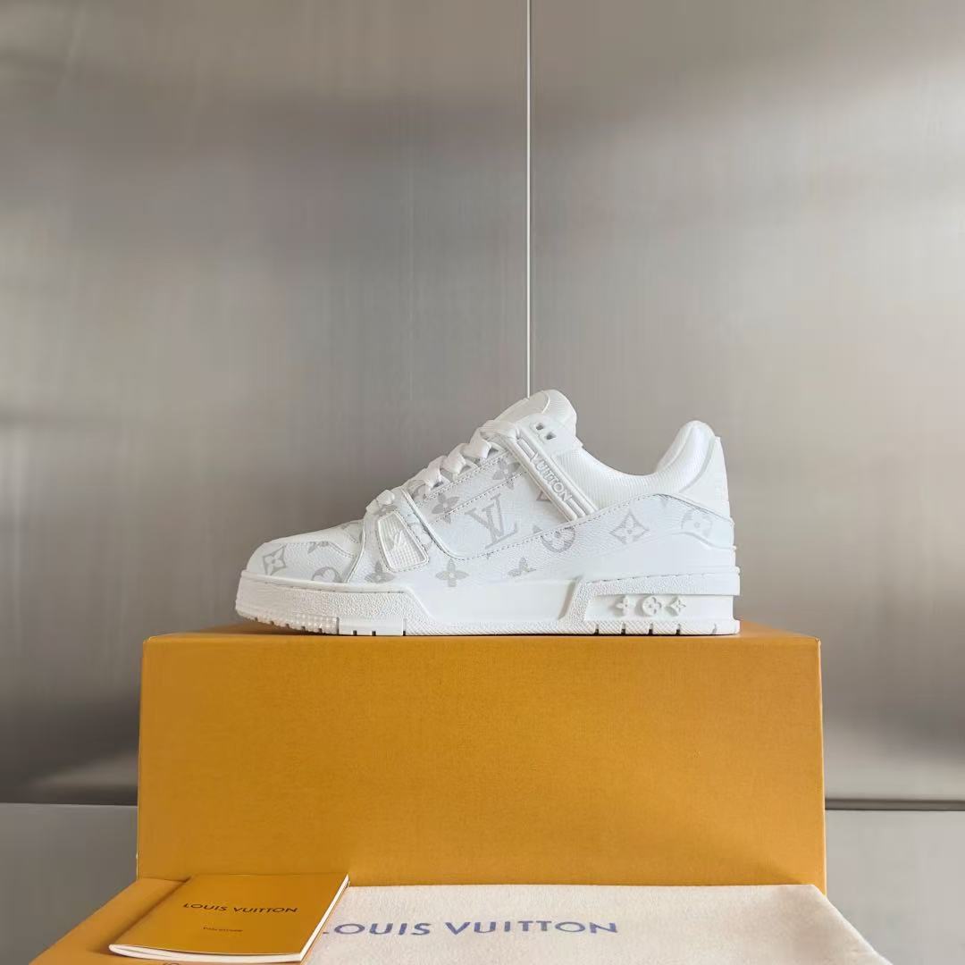 LV trainer white print