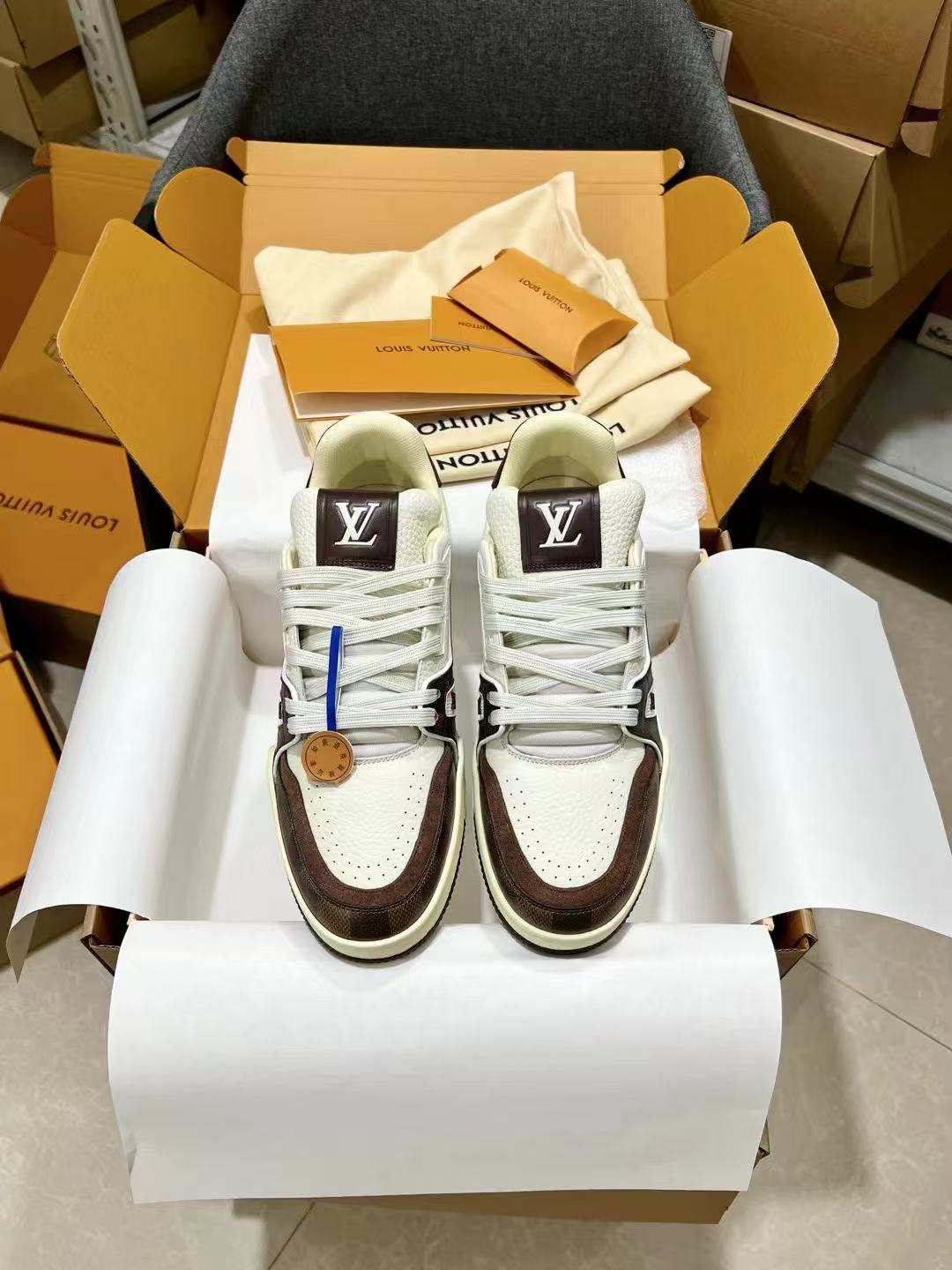 LV trainer brown checkerboard