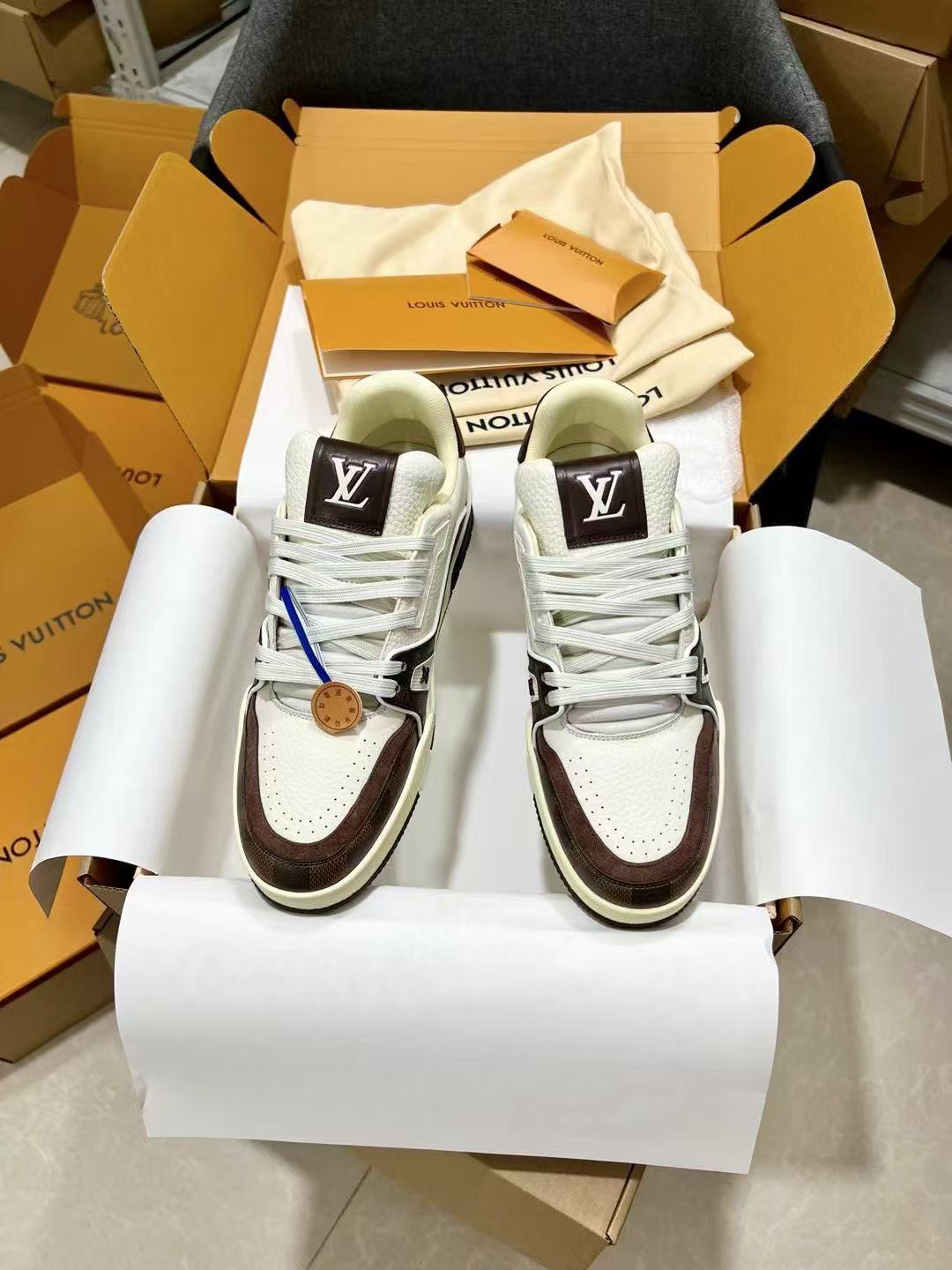 LV trainer brown checkerboard