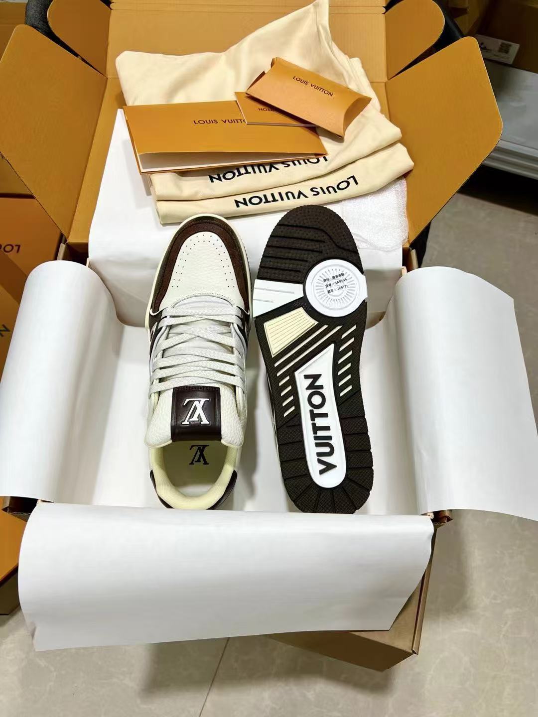 LV trainer brown checkerboard