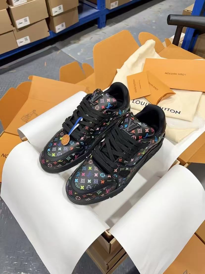 LV Trainer Takashi Murakami Black Flowers printed all over