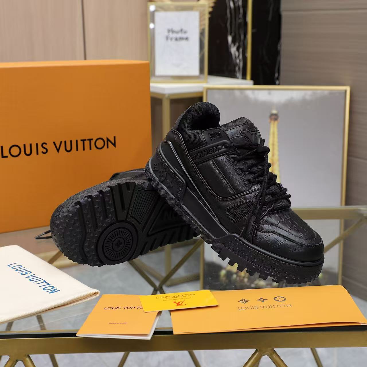 LV Trainer Maxi Black